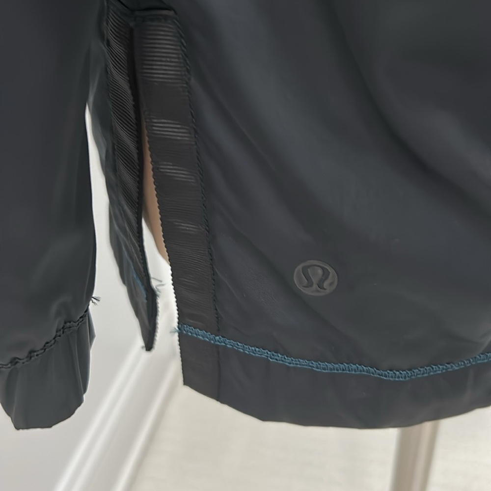 Lululemon Right Round Jacket - Picture 11 of 12